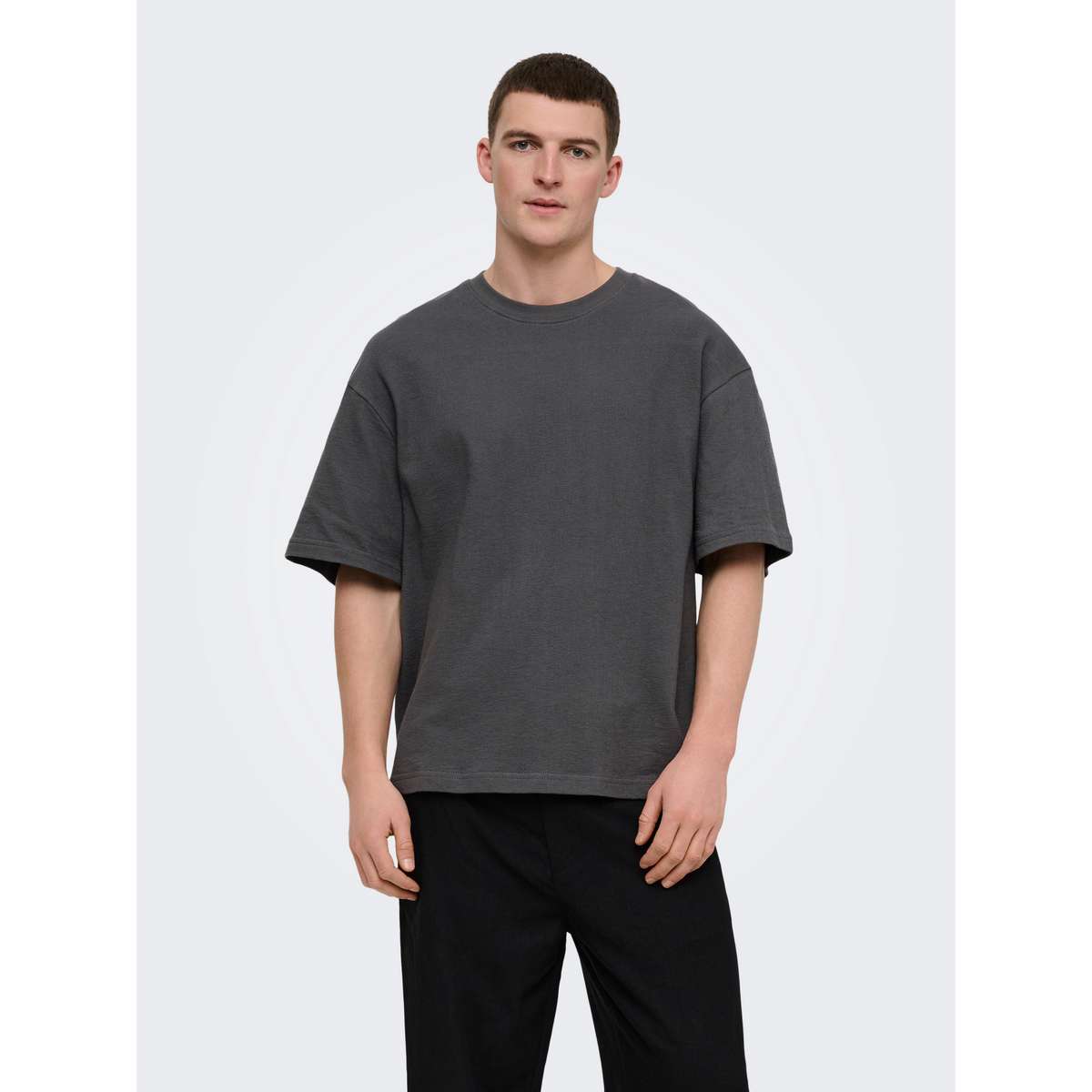 ONLY & SONS LENNY MEN΄S OVERSIZE FIT COTTON TEE 22036392 GREY PINSTRIPE 